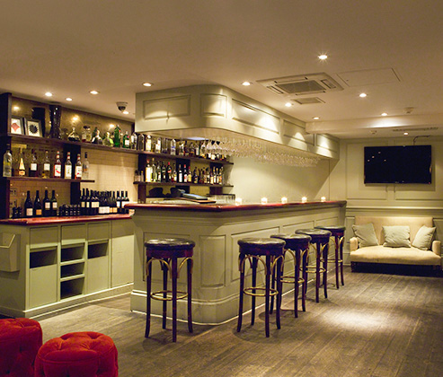 現(xiàn)代實木風格